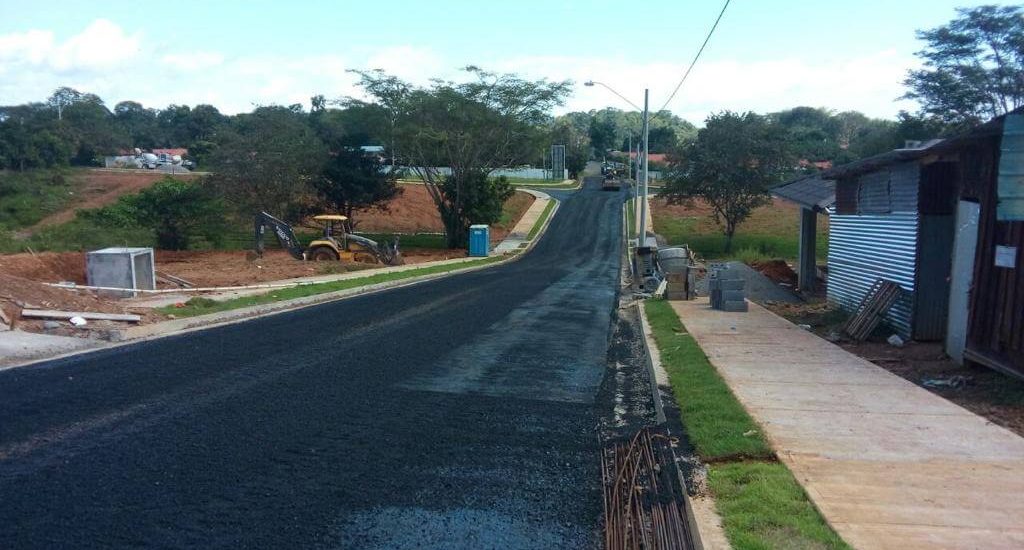 Nuevas carreteras para residenciales o caminos comunitarios