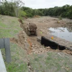 Reconformación de taludes aguas debajo de presa Chiriquí